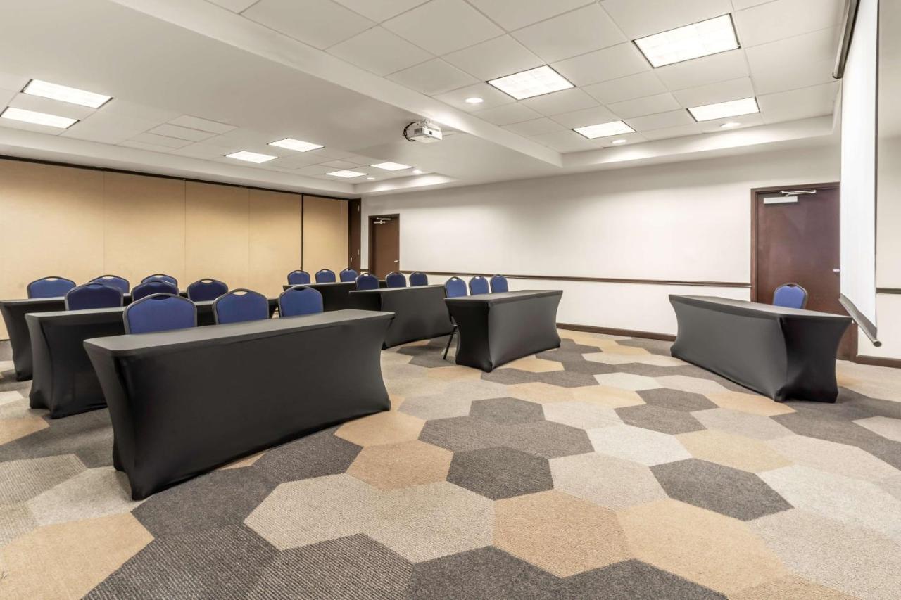 Hyatt Place Richmond Arboretum מראה חיצוני תמונה